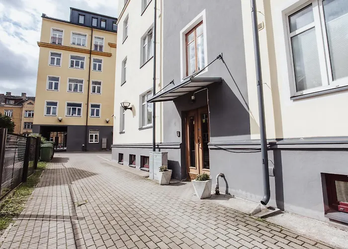 Spacious Apartment Near The Airport And Bus Station